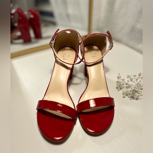 Open Toe Crisscross Straps High Heel - Picture 2 of 8